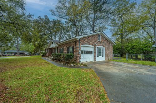 118 Monroe Dr, Ladson, SC 29456-5403