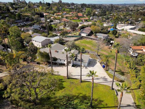 1847 Alta Vista Dr, Vista, CA 92084-6341