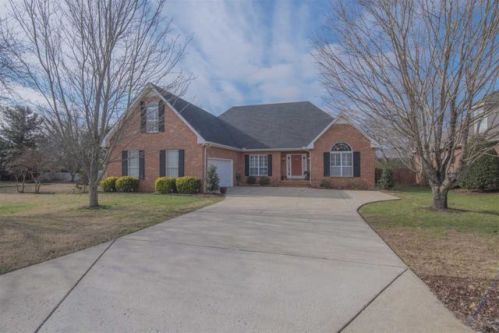 2635 English Hill Dr, Murfreesboro, TN 37130-1433