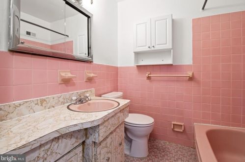 2841 10th St, Philadelphia PA  19148-5008 exterior