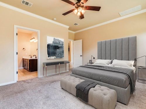 237 Evening Star, Uhland TX  78640-5523 exterior