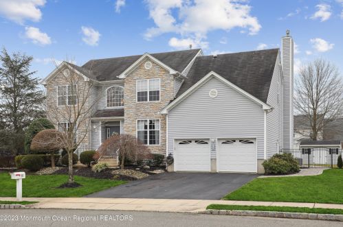 10 Cabin Brook Cres, Lakehurst, NJ 08759-5047