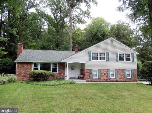 1390 Paxon Pl, Media, PA 19063-1121