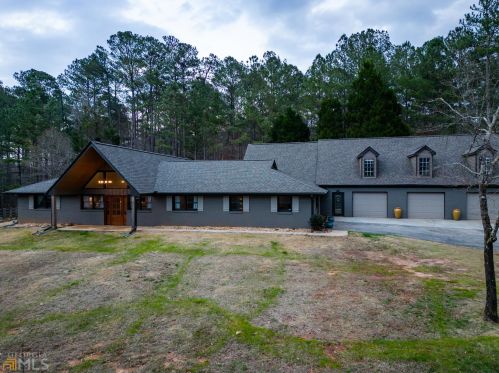 296 Hamby Ln, Social Circle, GA 30025-4851