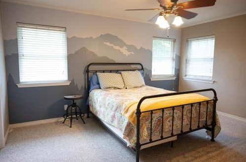 211 Oaklawn Ave, Nocona TX 76255-3109 exterior