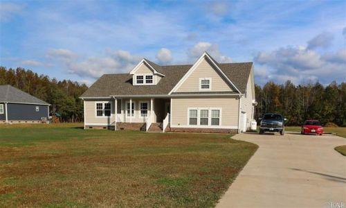 227 Currituck Rd, Moyock, NC 27958-9043