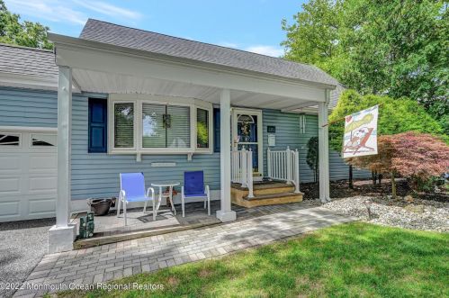 7 Trinity Pl, Jackson Twp, NJ 08527-1821