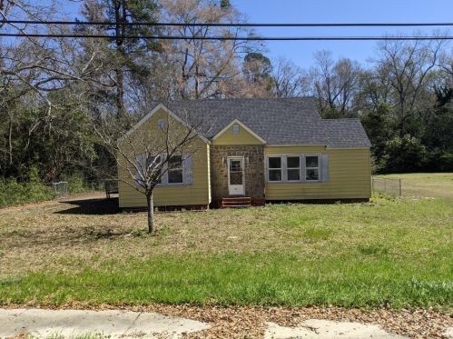 35 Gregg St, Graniteville, SC 29829-2553