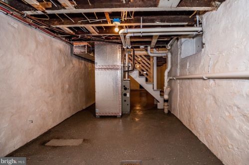 24 Ross St, Lancaster PA  17602-1940 exterior