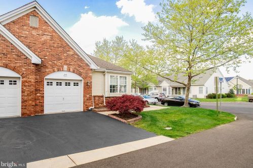 259 Meadowlark Dr, Trenton NJ  08690-3578 exterior