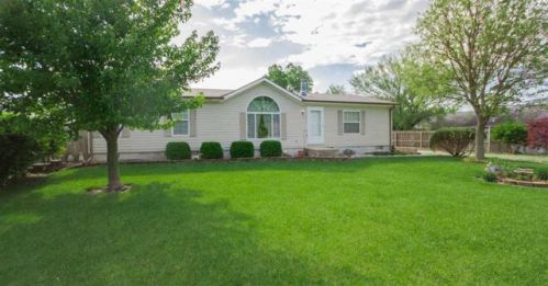 204 Eric Dr, Walton, KS 67151-8824