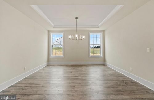4451 Logmill Rd, Gainesville, VA 20155-1008
