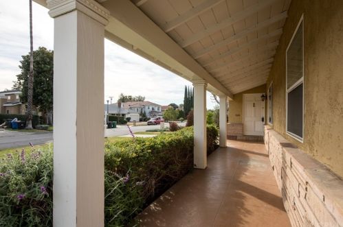 31 Le Roy Ave, Arcadia, CA 91006-4052