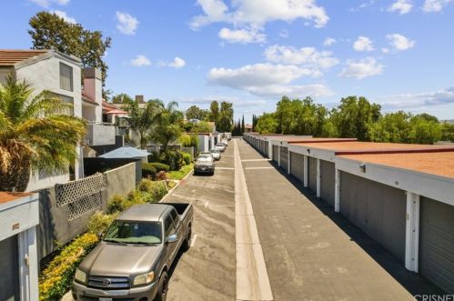 1142 Tivoli Ln, Simi Valley CA 93065-0984 exterior