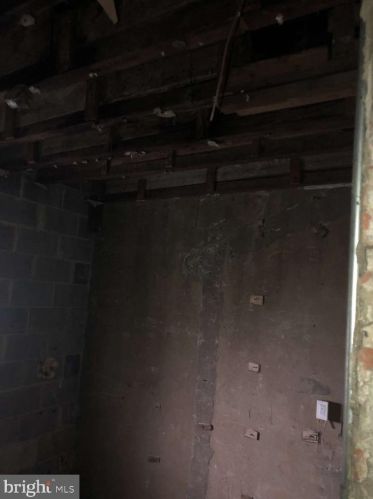 704 42 St, Philadelphia PA 19104-4442 exterior