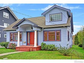 3406 Belvidere Ave, Seattle, WA 98126-2227