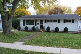 930 16th St, Hillcrest, IL 61068-1230