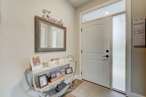 1062 Trebbiano Ln, Minnetrista, MN 55388