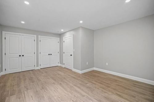 8 Clay St, Hopkinton RI  02804-1602 exterior