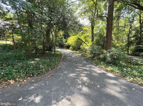 1118 Dl Dr, Silver Spring MD 20910-1601 exterior