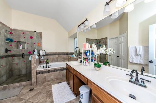 7625 Lawnsberry Dr, Fort Worth TX  76137-4379 exterior