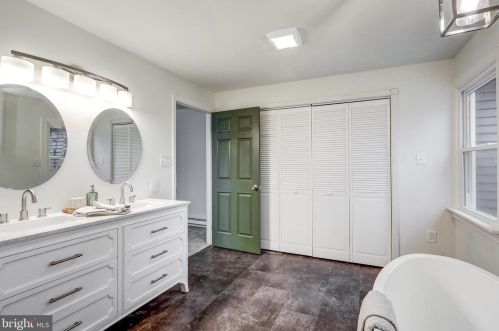 1509 Robert Rd, Lancaster PA  17601-5632 exterior