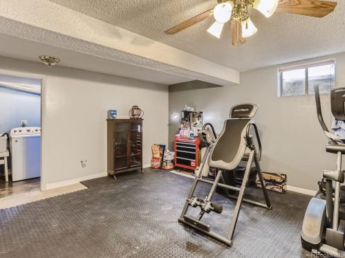 2272 Oakland Way, Denver CO 80014-1108 exterior