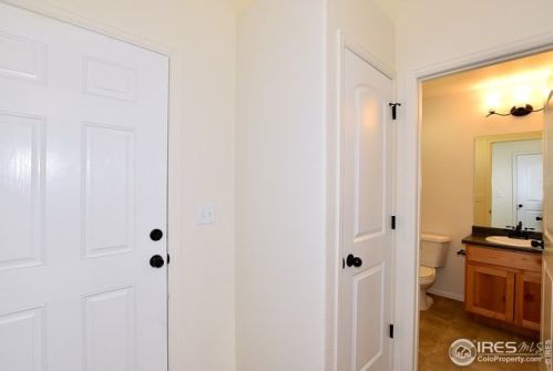 2737 Sapphire St, Loveland CO 80537-2024 exterior