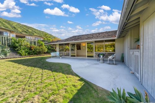 80 Makaweli St, Honolulu HI  96825-2147 exterior