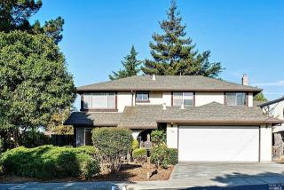 1155 10th St, Benicia, CA 94510-2565