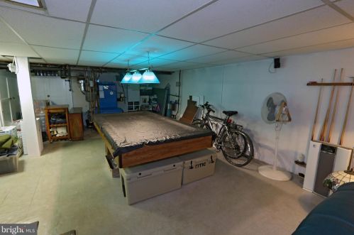 25 Roosevelt Blvd, Lancaster PA  17601-4039 exterior