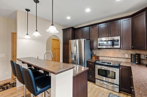 852 Berwood Ave, Saint Paul MN  55127-5107 exterior