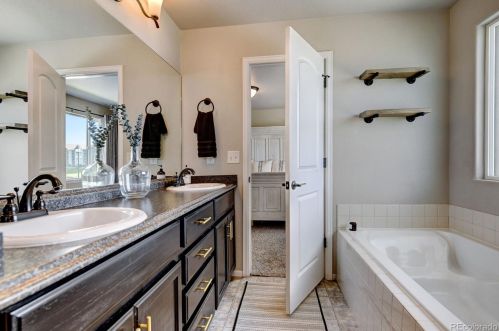 8521 13th St, Greeley CO 80634 exterior