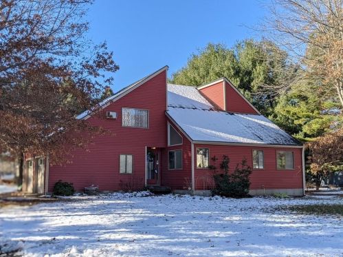7 Rosewood Dr, Glastonbury, CT 06033-1647