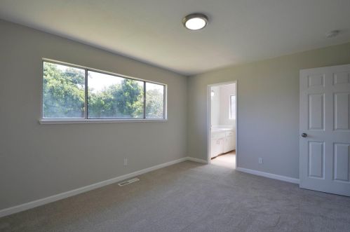 2021 Rochelle Ave, Turlock CA  95382-1666 exterior