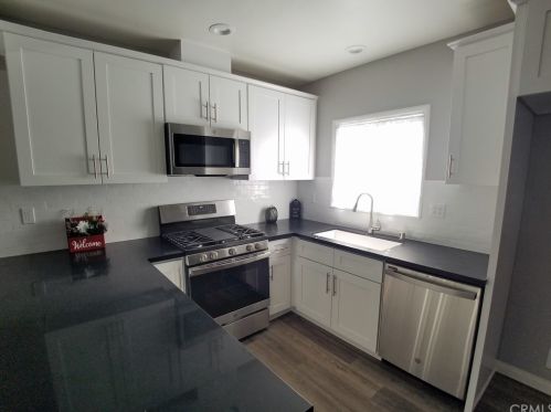 5144 Olivewood Ave, Riverside CA  92506-1311 exterior