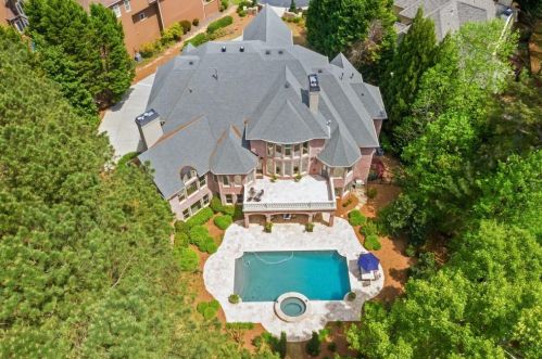 711 Henley Fields Cir, Duluth, GA 30097-5924