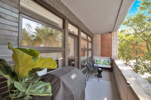 1512 Chicago Ave, Chicago, IL 60642-5236