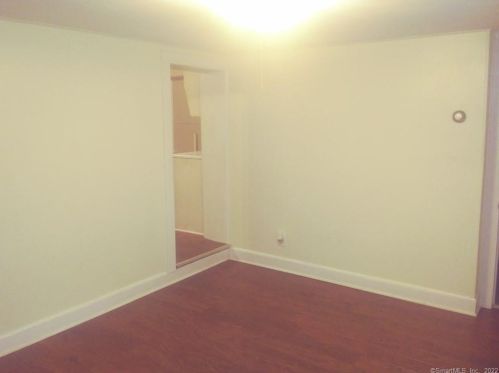 941 Waterbury Rd, Cheshire CT  06410-1936 exterior