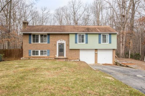 13 Huntington Dr, Fredericksburg, VA 22405-2041