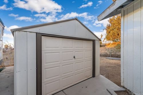 15740 Rancho Viejo Dr, Riverside CA  92506-5820 exterior