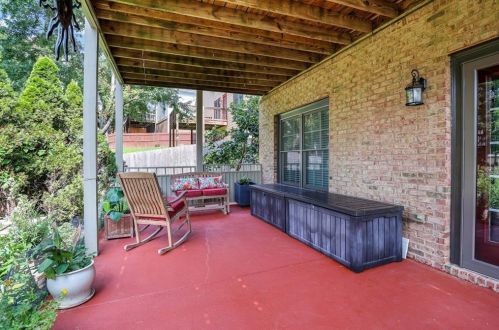 201 Bowen Cir, Atlanta GA  30315-2603 exterior