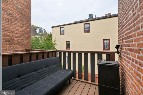 510 11 St, Philadelphia PA 19123-3723 exterior