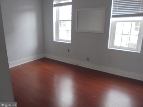 532 4 St, Philadelphia PA 19148-1303 exterior