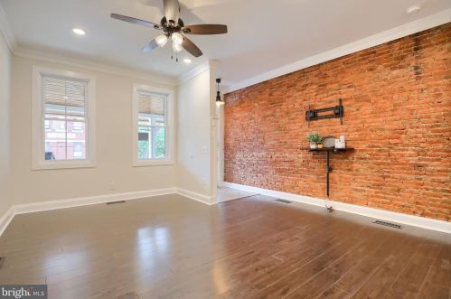 524 Orange St, Lancaster PA  17603-3665 exterior