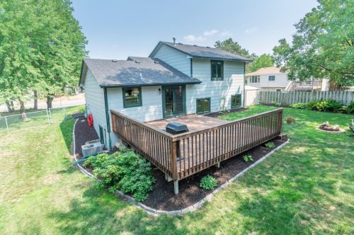 12208 Foley Blvd, Minneapolis, MN 55448-2104