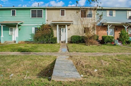 1229 Oregon St, Morgans Point TX  77571-6477 exterior