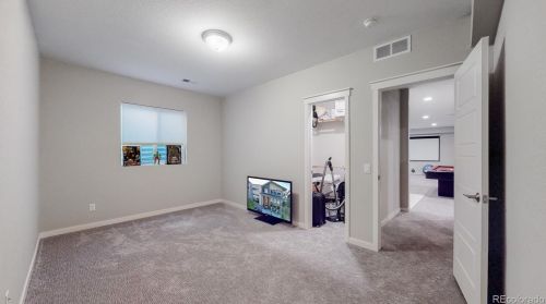 9372 58 Pl, Denver CO 80238 exterior