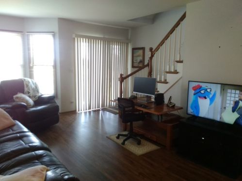 482 Nicole Dr, Hanover Park, IL 60103-5194