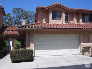 829 Via Lorente, Camarillo, CA 93012-8174
